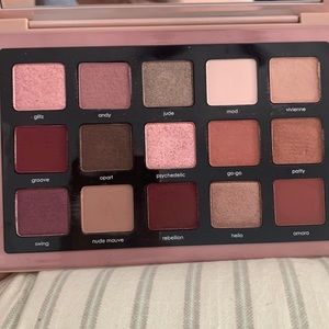 Natasha Denona  Retro Palette